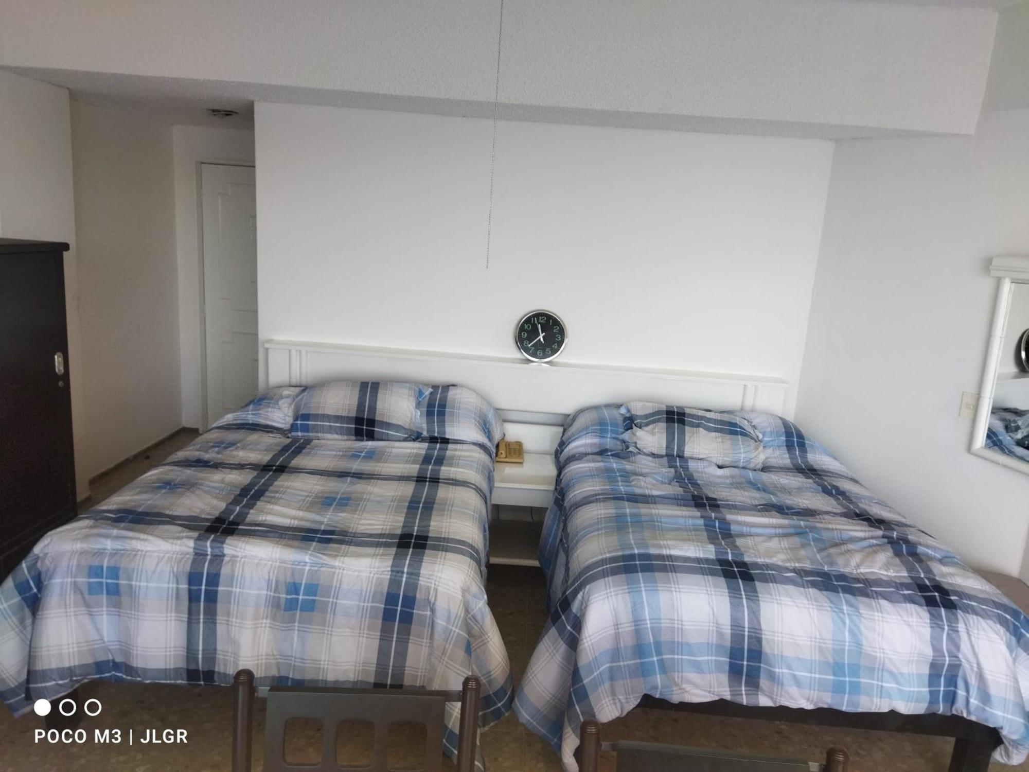 Playa Dorada Condominio Torres Gemelas Акапулко Екстериор снимка